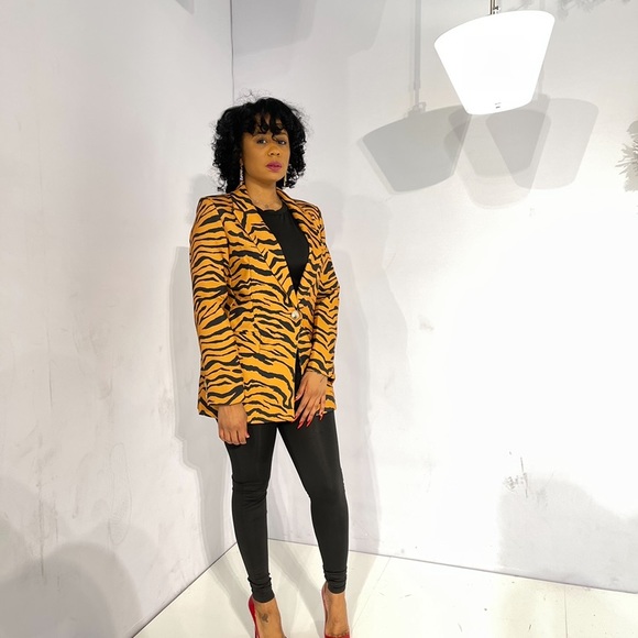 Tiger Print blazer - Picture 2 of 4
